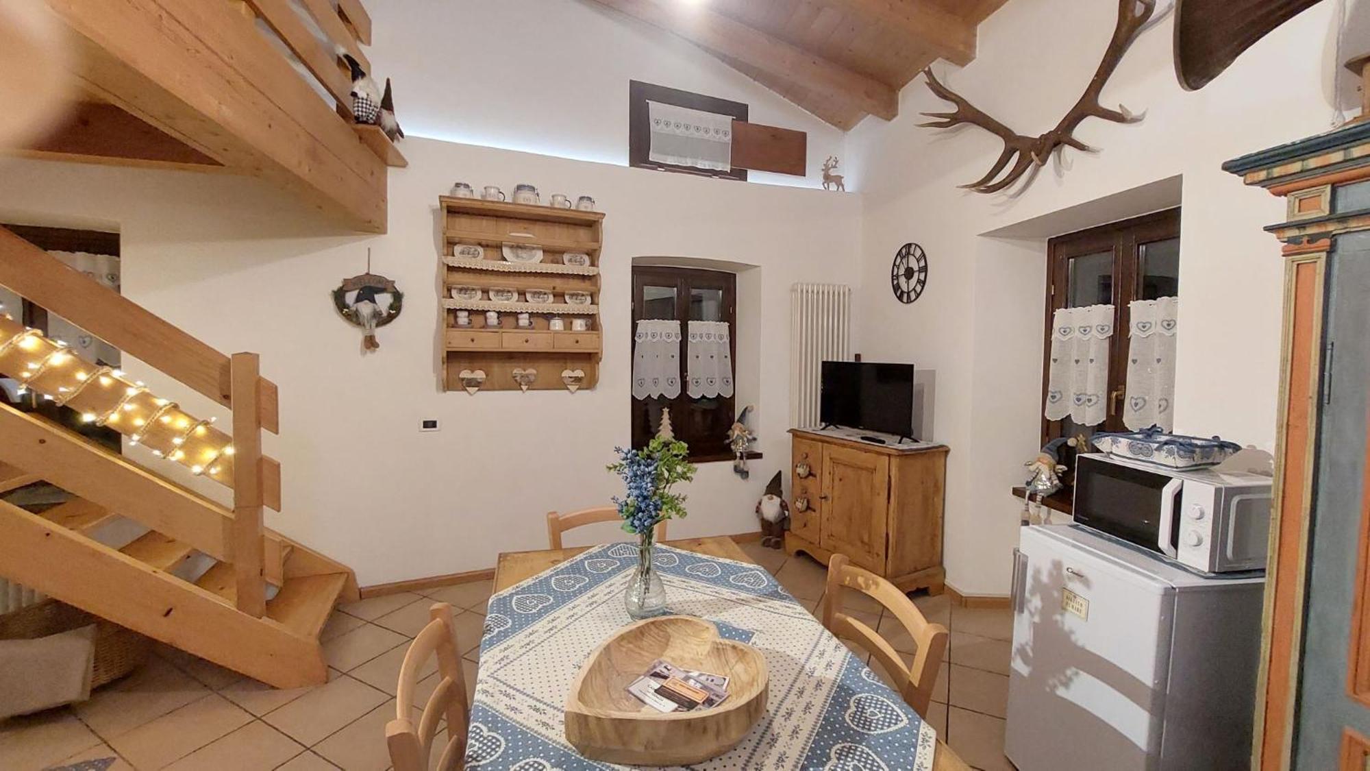Loft Della Perpetua Di Casa Bernardi, Fuga Romantica Petfriendly Montagnaga  Экстерьер фото